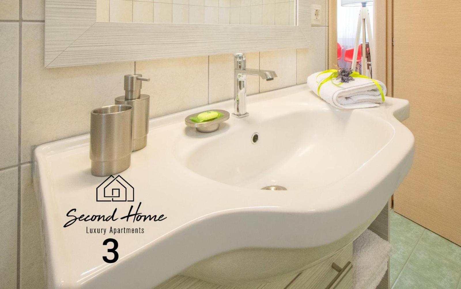 Second Home سكالا سوتيروس المظهر الخارجي الصورة